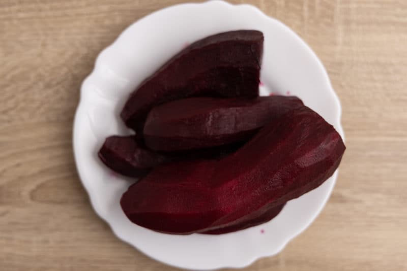 Cooked and peeled beets