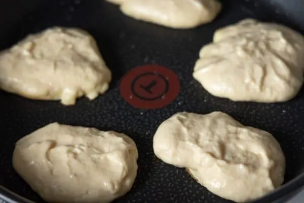 Cooking ricotta-based pancakes