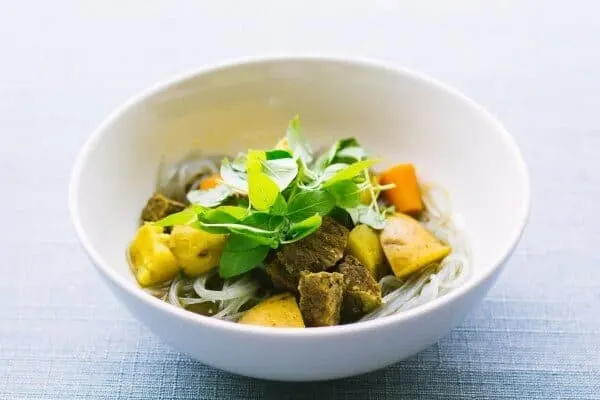 Noodle bowl with tofu