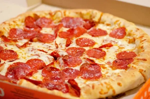 Sliced pepperoni pizza closeup