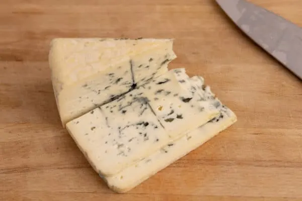 Slicing blue cheese